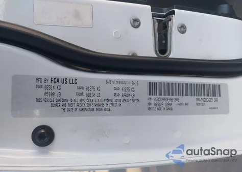 2015 Chrysler 300 S z USA, uszkodzony, nr VIN 2C3CCABG3FH921903